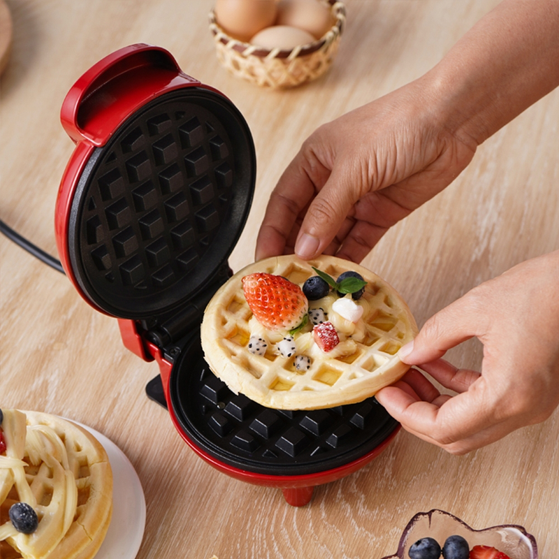 Mini Máquina de Waffles Elétrica Portátil Casa Cozinha Fazer Waffle Panquecas Automático 110V